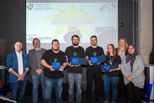 Winning Team with Judges and Module tutors